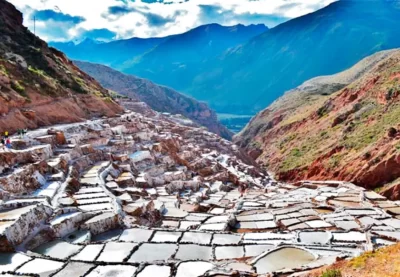 Las Salineras de Maras: Espejos de Historia en el Valle Sagrado